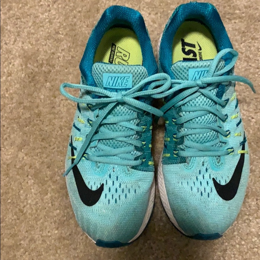 Nike Zoom Elite 8